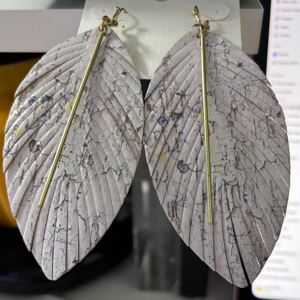 Coronet Lavender Floral Faux Leather Feather Leaf Fringe Statement Earrings NEW - Picture 1 of 3
